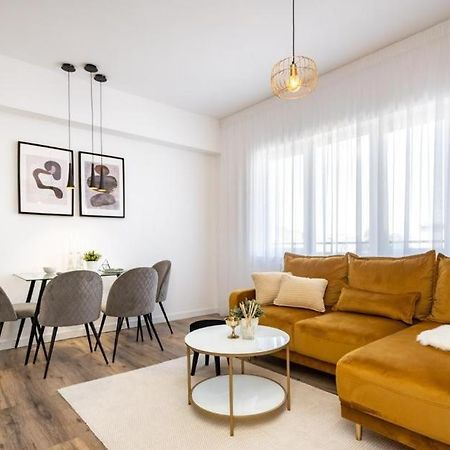 Majestic Apartament With View In Magheru Bukarest Eksteriør billede